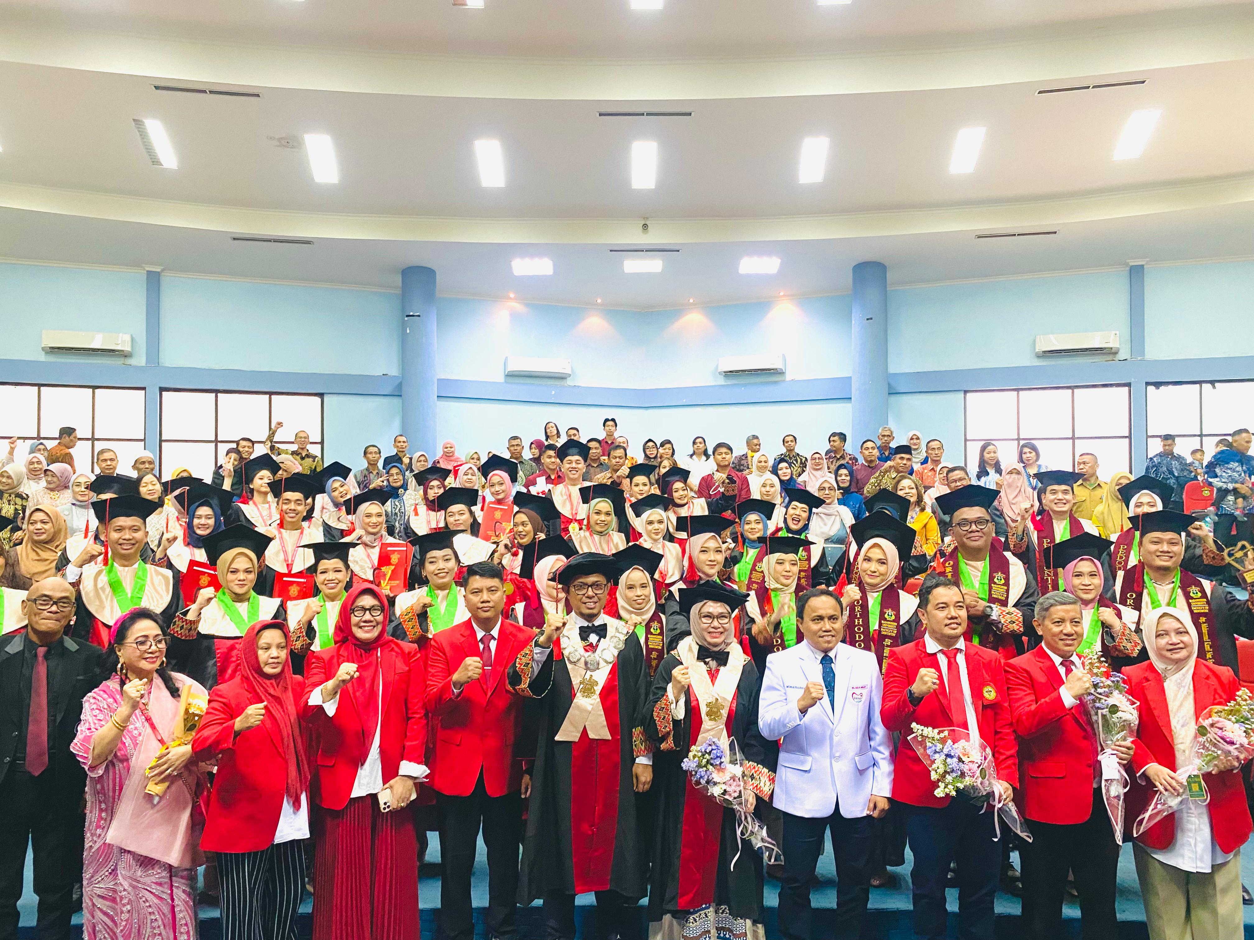 FKG Unhas Gelar Yudisium Periode September 2025